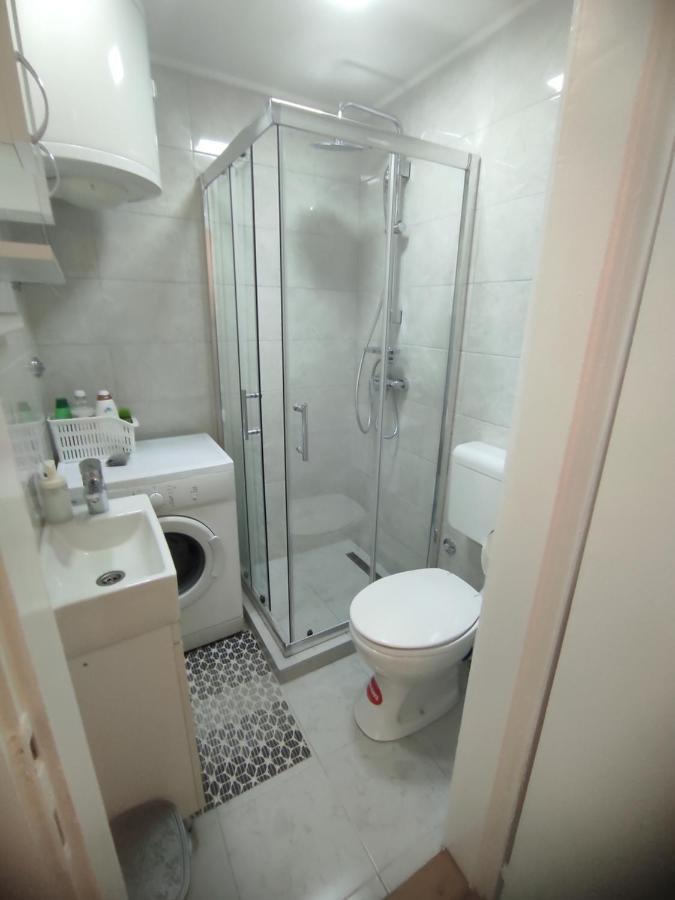 Apartman Nicolas Belgrado Exterior foto